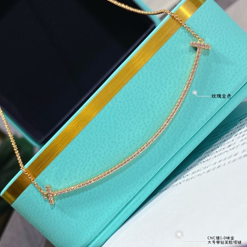 T*f*ny necklaces